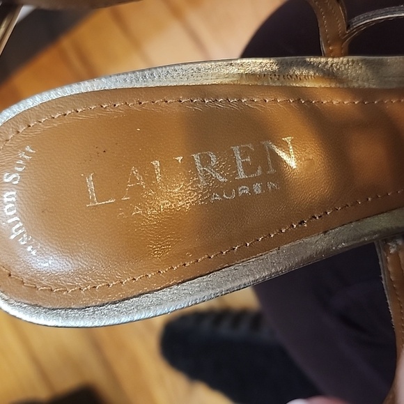Ralph Lauren metallic strapy sandals.  Size 9 - Picture 3 of 9